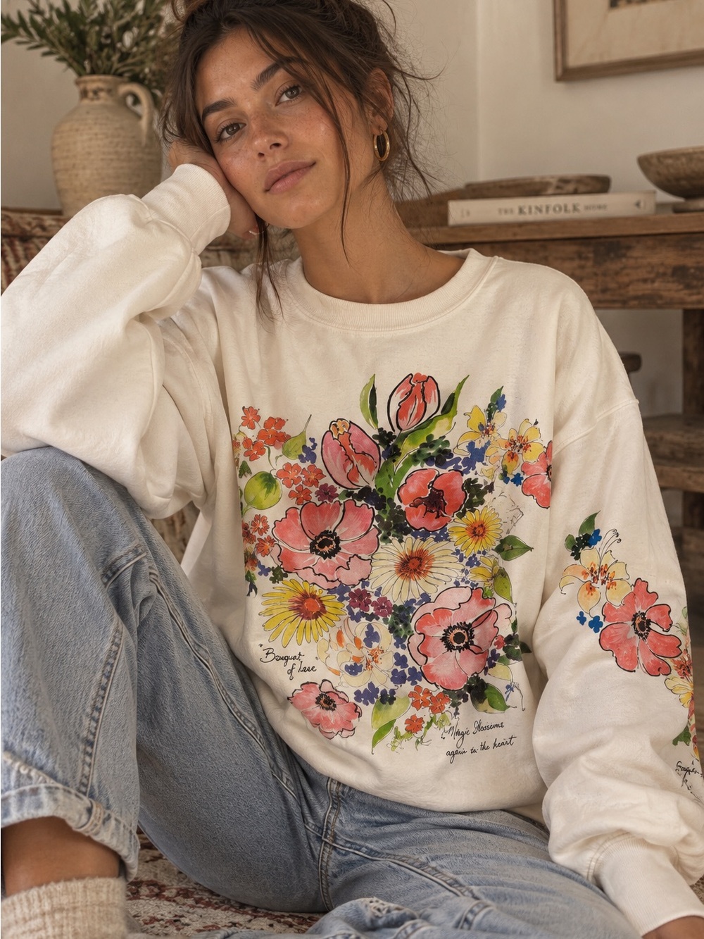 White Floral “Bouquet of Love” Print Sweatshirt - Size M